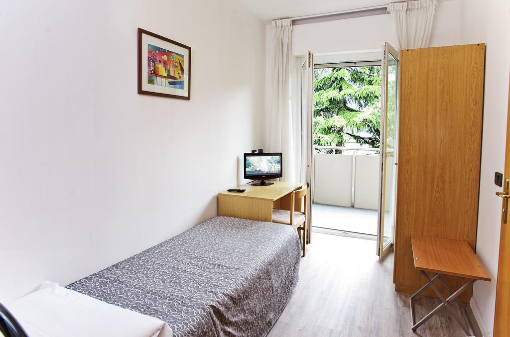 Hotel Rubino Nago Exteriör bild