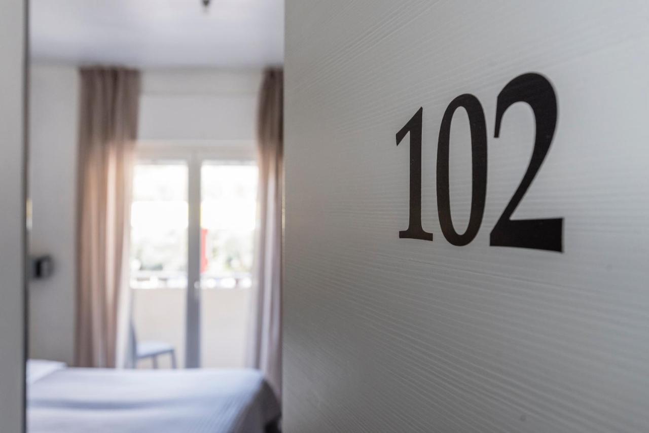 Hotel Rubino Nago Exteriör bild